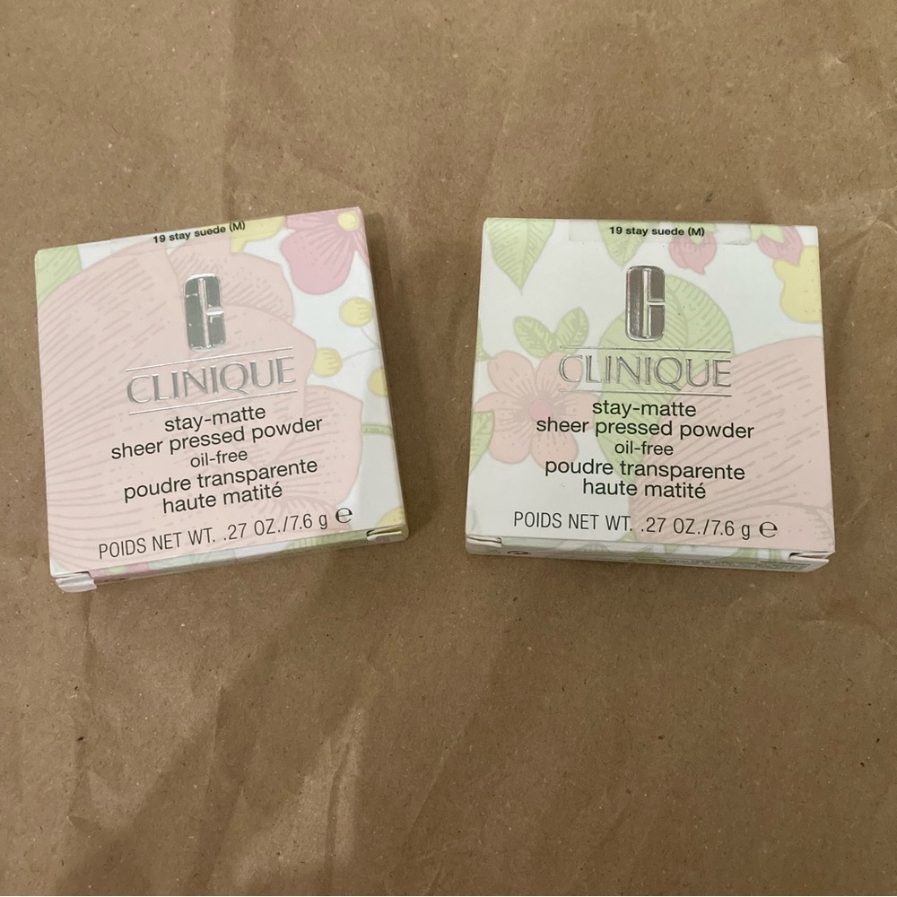 2 x Clinique (stay suede)